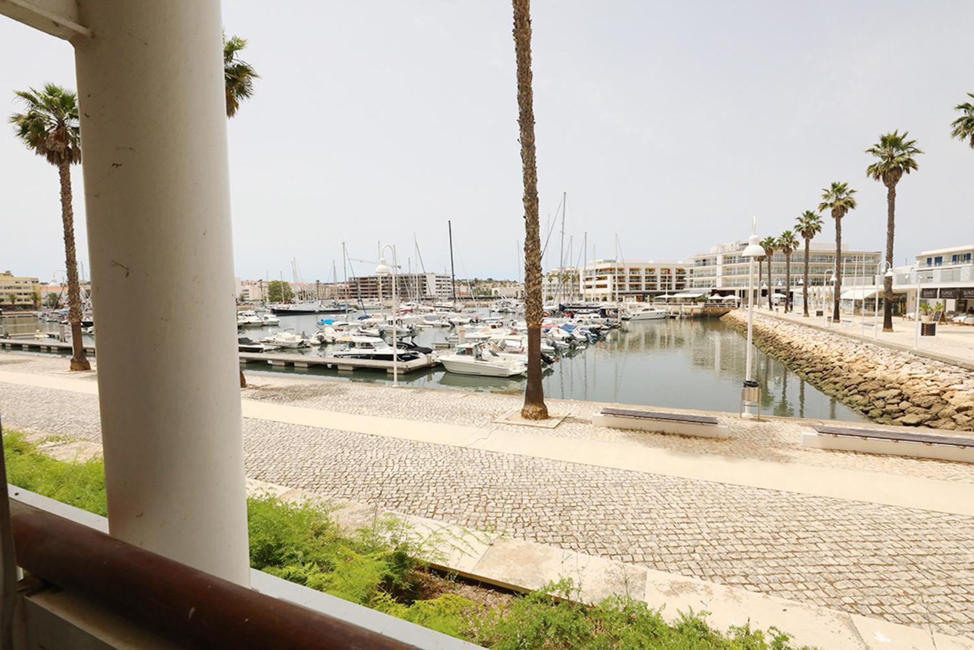 A65 - Marina Moor Apartment In لاغوس المظهر الخارجي الصورة